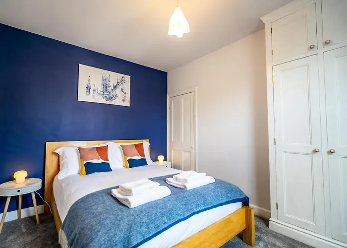 76 Nunnery Lane * York