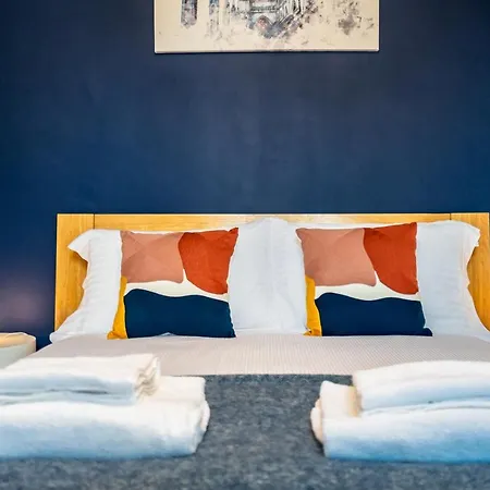 76 Nunnery Lane * York